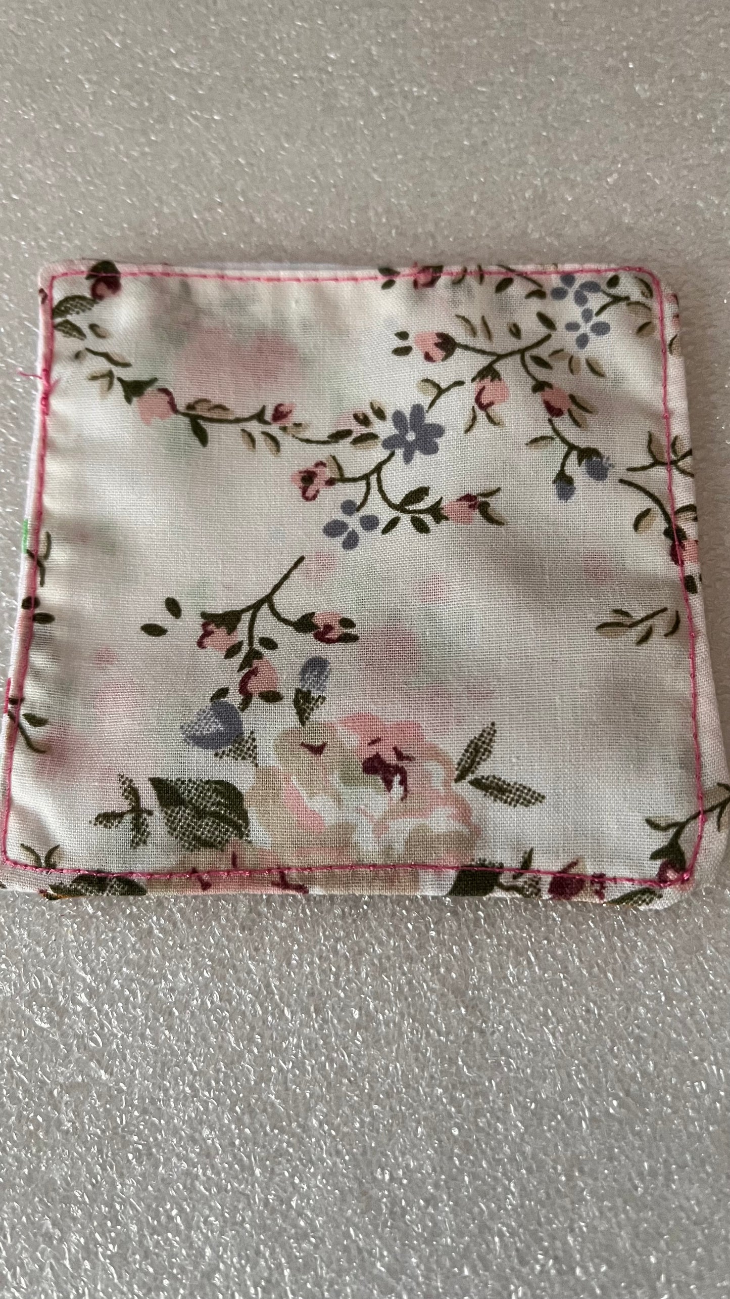 Handmade Fabric Corner Bookmark - Floral Design | Book Lover Gift - cosy creations 24