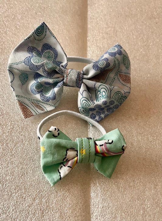 Handmade bow hair ties , Hair accessories , set of 4 image 0