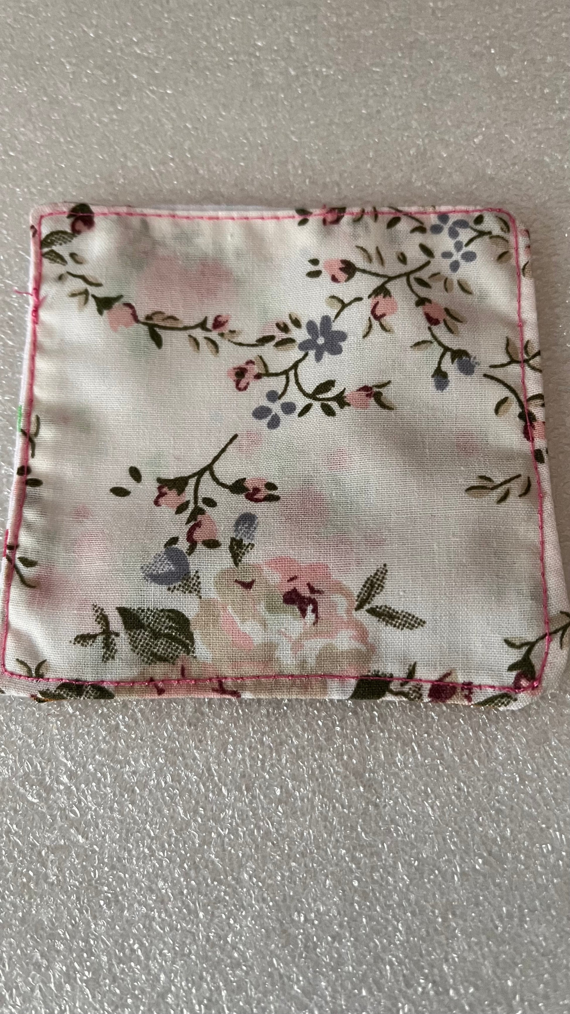 Handmade Fabric Corner Bookmark - Floral Design | Book Lover Gift - cosy creations 24