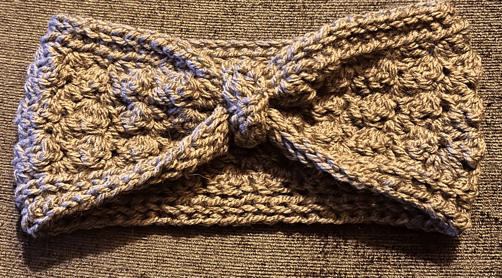 Hand-Crocheted Ear Warmers for Cozy Style on Cold Days - Cosy creations 24