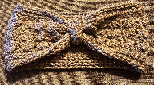 Hand-Crocheted Ear Warmers for Cozy Style on Cold Days - Cosy creations 24
