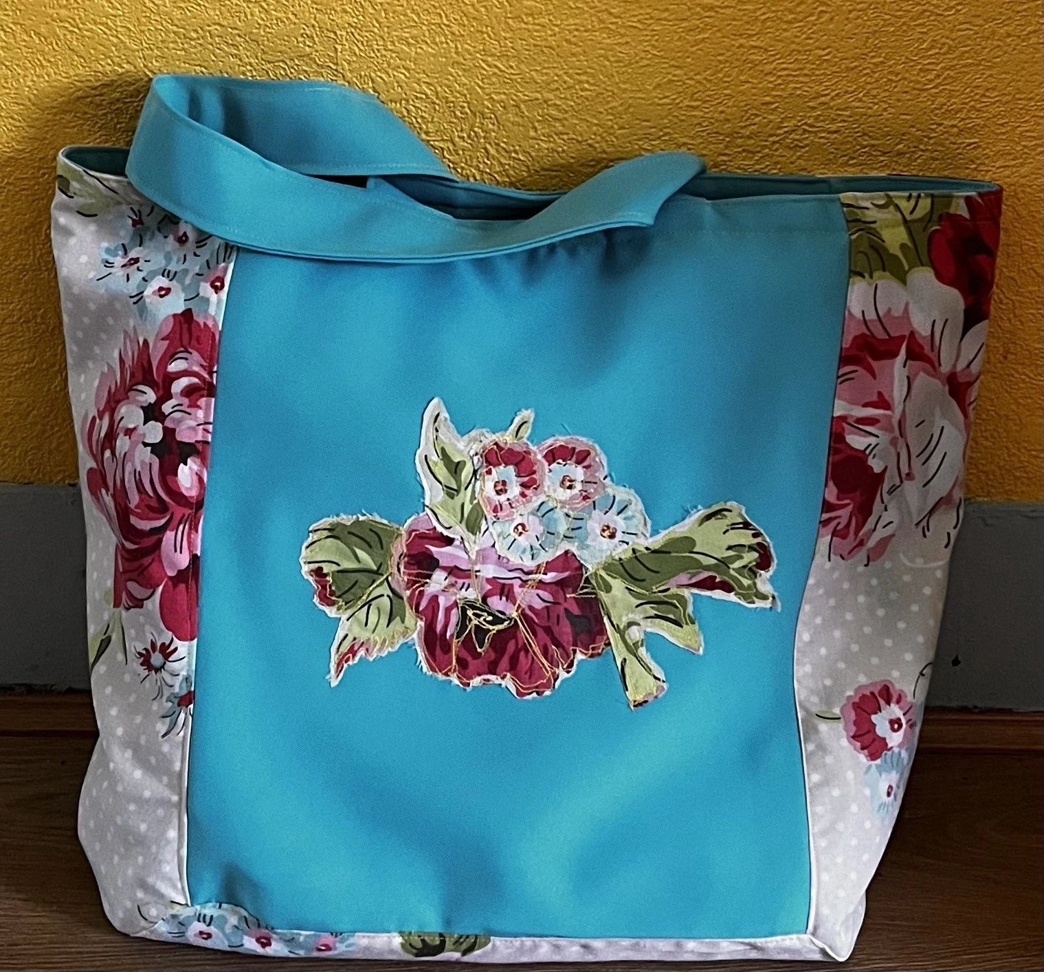Gorgeous Summer floral Fabric bag image 0