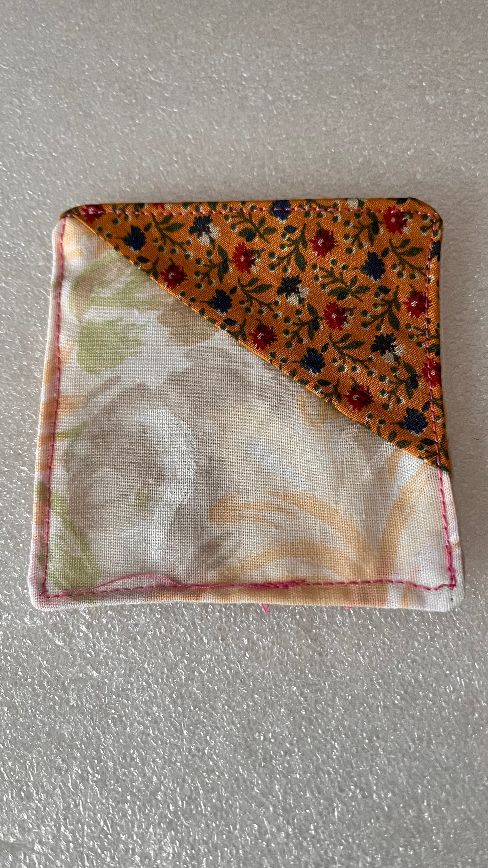 Handmade Fabric Corner Bookmark - Floral Design | Book Lover Gift - cosy creations 24