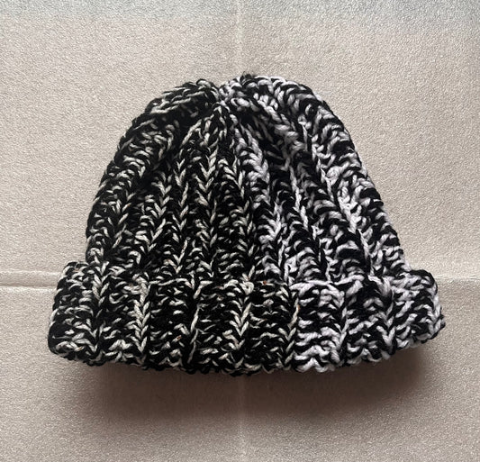 Handmade Crochet Woolly Hat – Cozy Winter Beanie for Warmth & Style-adult small size