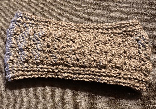 Hand-Crocheted Ear Warmers for Cozy Style on Cold Days - Cosy creations 24